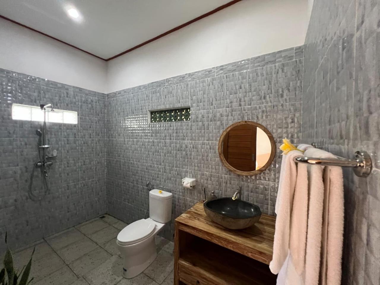 Aris House Private Pool Villa ウブド エクステリア 写真